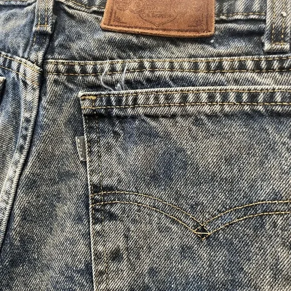 Vintage Levis Silvertab Shorts Womens 31 Blue Denim 90s Fit Booty Jorts Cowgirl - Picture 4 of 7